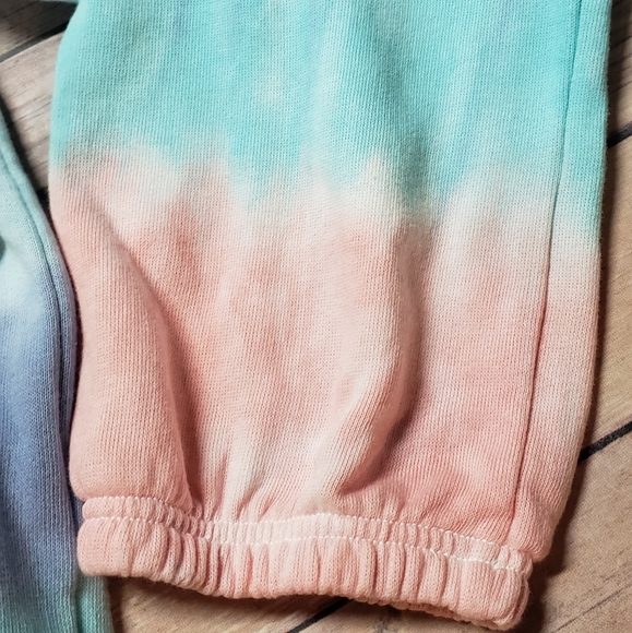 SO Dye Effect Sweatshirt - Picture 5 of 11